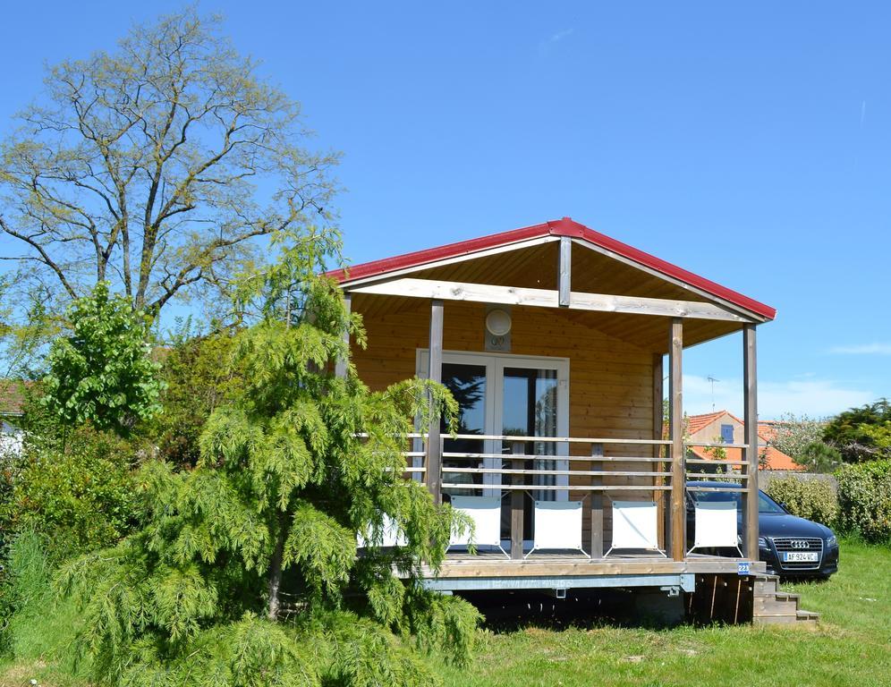 Camping Le Village De La Mer Les Moutiers Екстер'єр фото